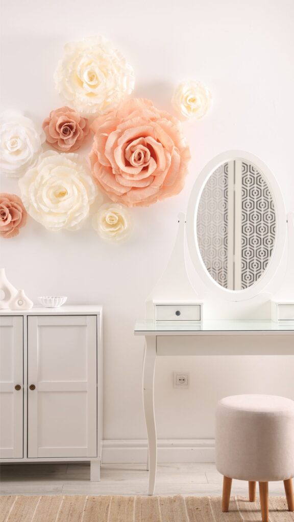 Wall-with-fluffy-flower-as-15-new-year-wall-decor