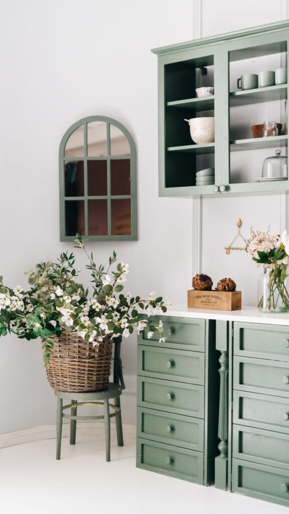 Nature-flower-vase-inside-a-kitchen