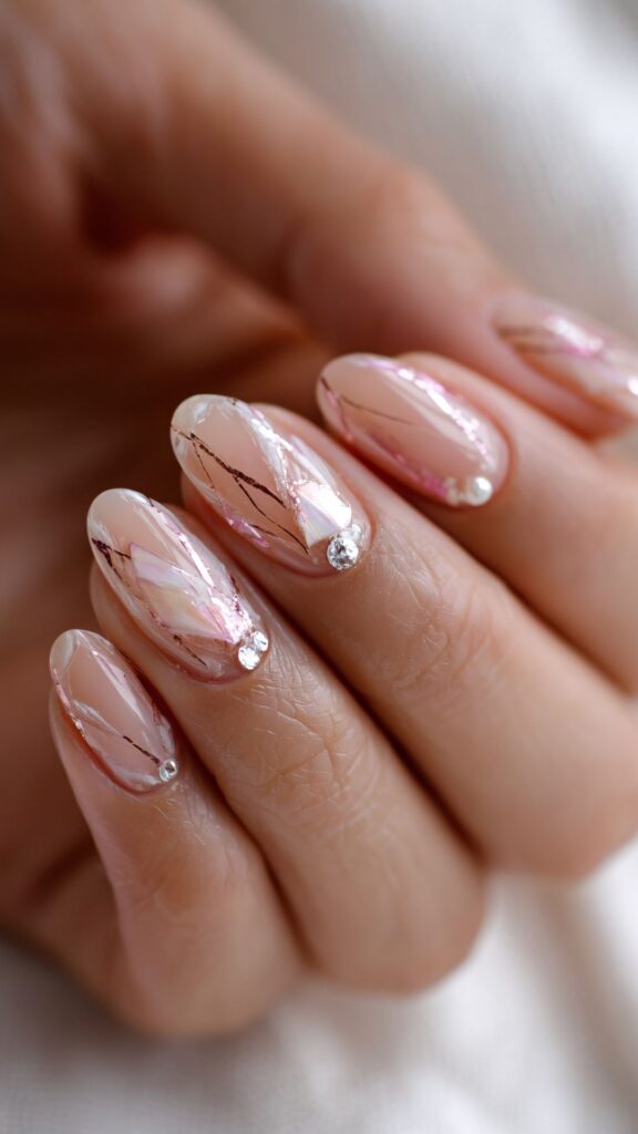 Clear-glitter-ombre-nails