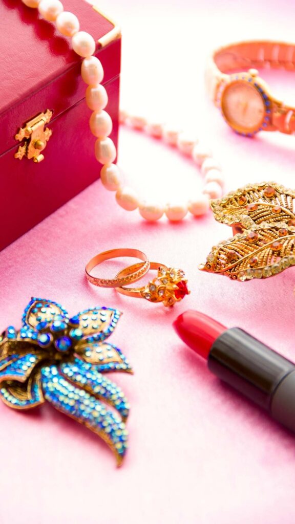 Feminine-jewelry-accessories-designed-to-enhance-romantic-styling.