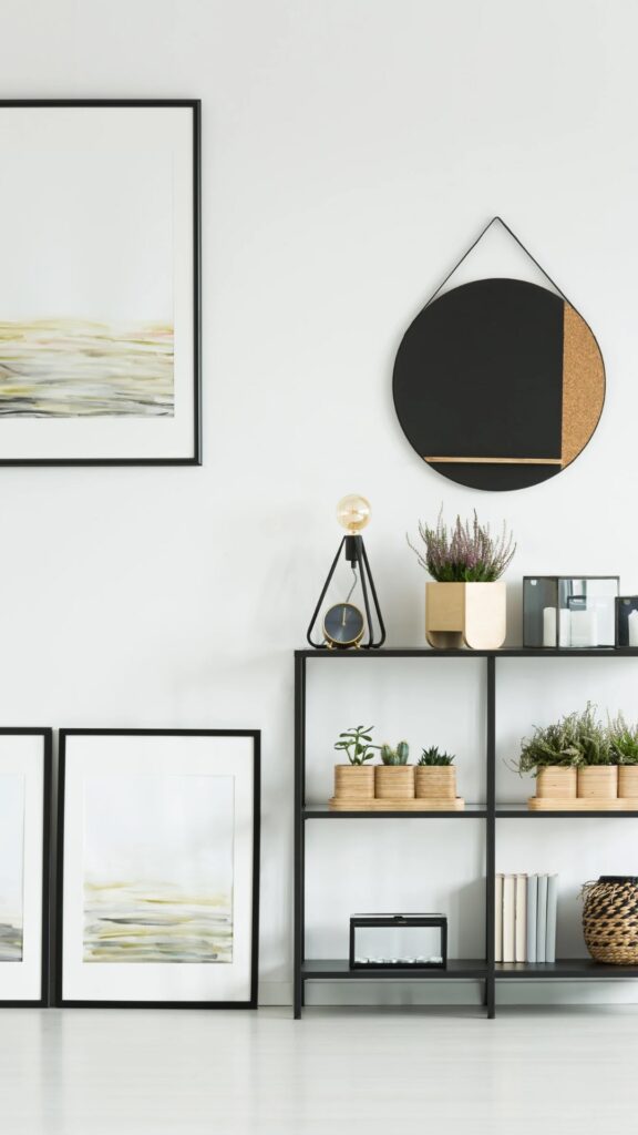 Statement-piece-showing-wall-art-flower-vase