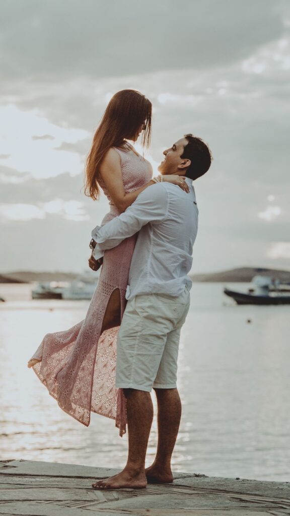 Cream-colored-outfit-for-couples-valentines-day-photoshoot-ideas