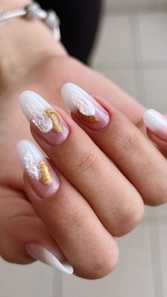 Taupe-and-Beige-Nails-with-Minimal-Details