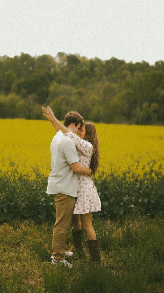 Valentines-day-photo-showing-couples-hugging-each-other-in-the-garden