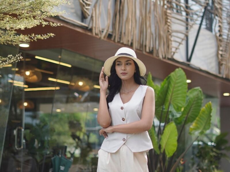 Featured-image-of-easter-outfits-ideas-showing-woman-wearing-white-dress