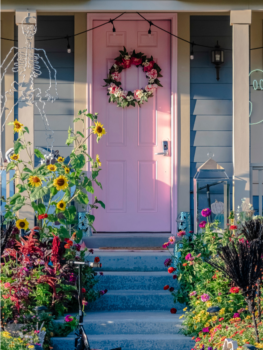 Pink-4th-of-july-wreaths-on-door