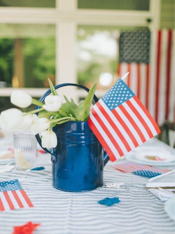 4th-of-July-Patriotic-Table-Centerpiece 