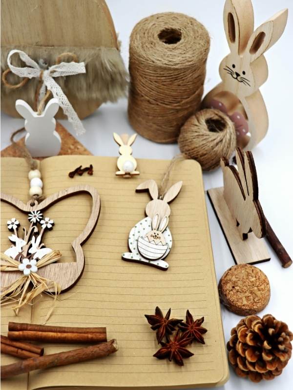 4th-of-July-wood-crafts-showing-a-wooden-crafts-been-produced