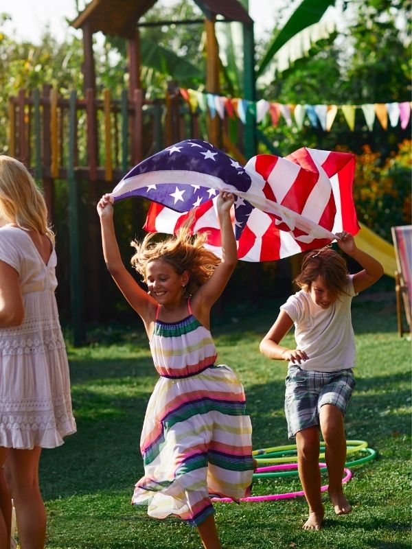 Children-with-flag-celebrating-4th-of-july
