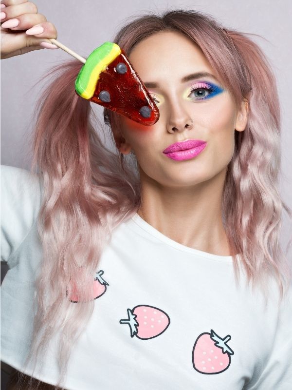 Bubble-Ponytail-with-Color-Accents