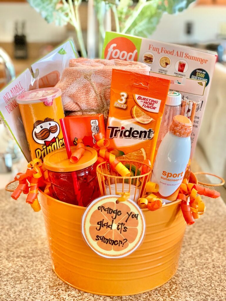 DIY-Summer-Snack-Gift-Basket