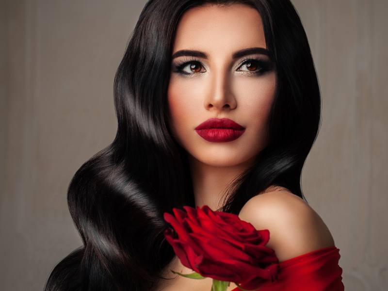 Featured-Image-Of-Easy-red-white-and-blue-4th-of-July-hairstyles-you-can-do-in-minutes