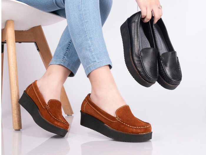 Featured-Image-of-summer-shoe-ideas-showing-a-brown-and-black-shoe