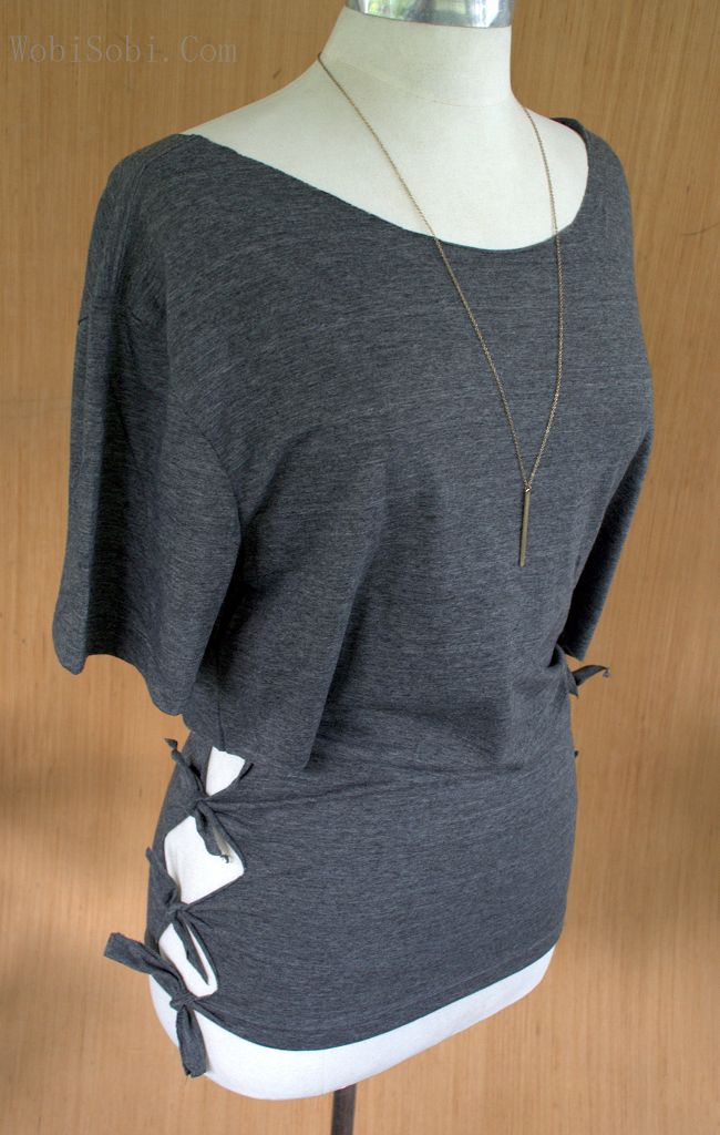Layered-Side-Tie-T-Shirt-Easy-DIY-Cut-T-Shirt Ideas-to-Transform-Old-Shirts-into-Cute-Fashion-Pieces