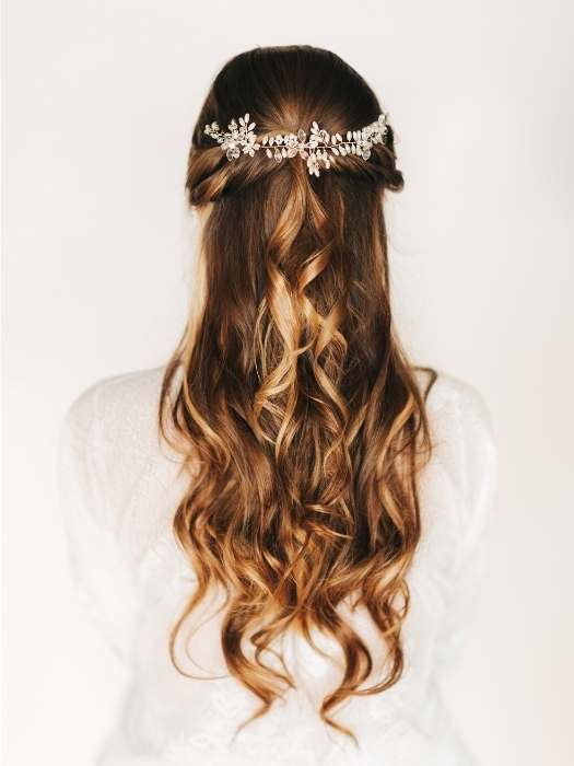 Soft-Beach-Waves-for-an-Easy-Everyday-Look-for-summer-hairstyles-for-women
