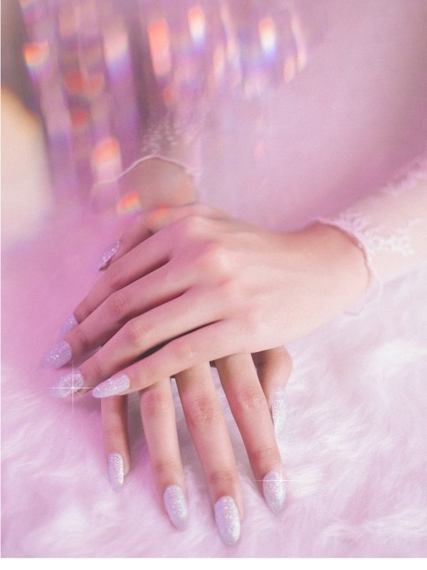 Glossy-nail