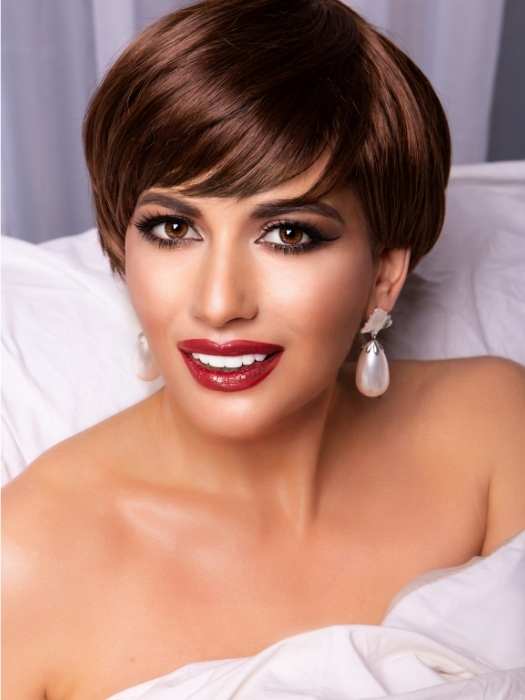 A-woman-with-a-short-haircut-as-her-Best-haircut-ideas-for-older-women-to-look-younger-naturally