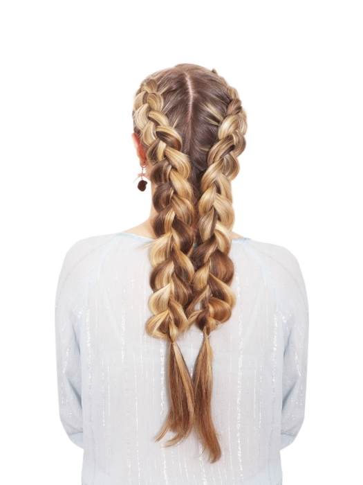 A-woman-on-Fish-braid-style-as-best-hairstyles-for-swimming-that-prevent-tangles-and-breakage
