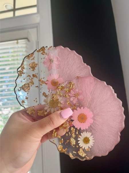 DIY-Dollar-Tree-Faux-Marble-Coasters-for-diy-dollar-tree-home-decor-ideas-that-look-high-end