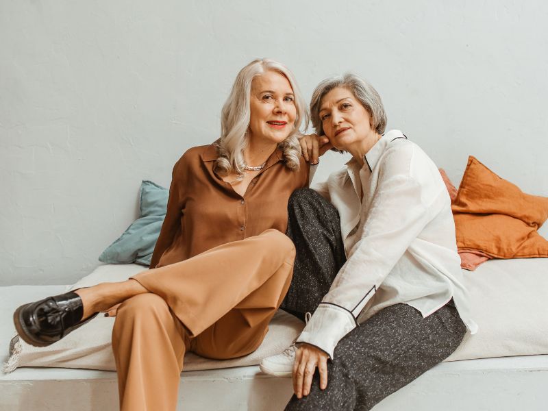 Featured-Image-Of-Elegant-and-Stylish-Fashion-Ideas-for-Older-Women