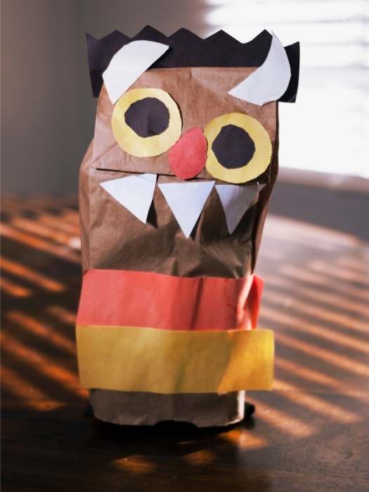 Halloween-Monster-Paper-Bag-Puppet-for-Easy Halloween Crafts for Preschoolers to Make at Home