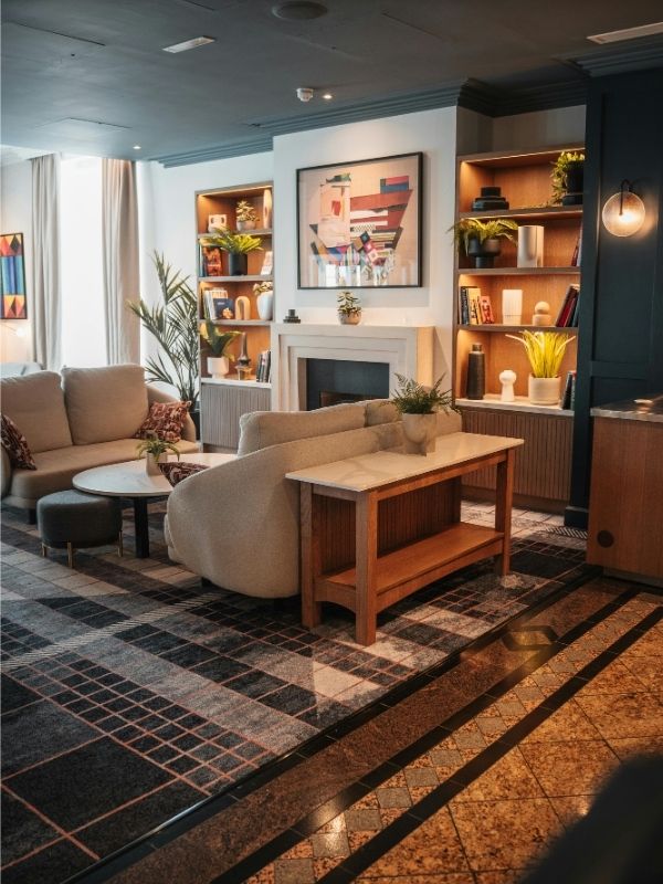 Warm-Lighting-for-a-Cozy-Fall-Atmosphere-for-cheap-fall-home-decor-ideas-for-your-living-room