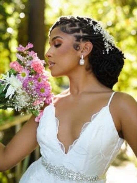 Bridal-Loc-Bun-With-Pearl-Accessories.