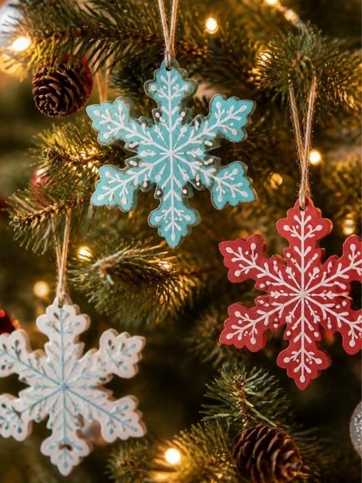 DIY-Wooden-Snowflake-Ornaments