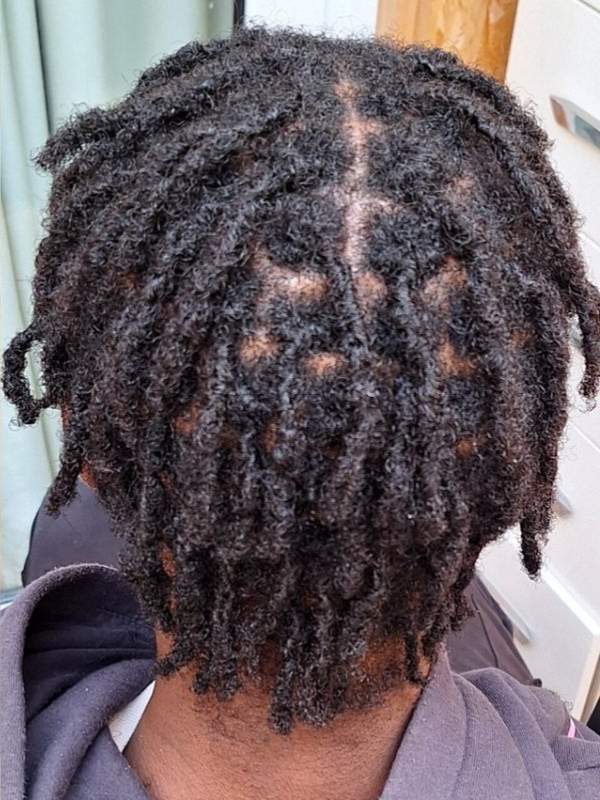 Frizzy-Starter-locs