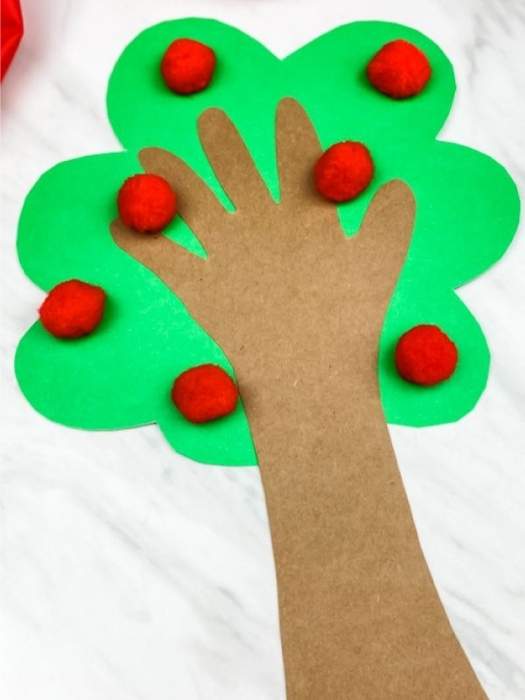 Handprint-Apple-Tree-Craft-for-Apple Crafts for Preschoolers
