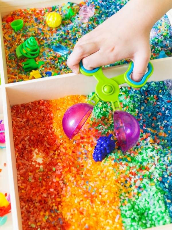  Sensory-Rainbow-Rice-Craft
