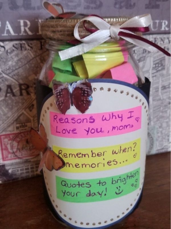 
A-Reasons-I-Love-You-Mom-Memory-Jar.