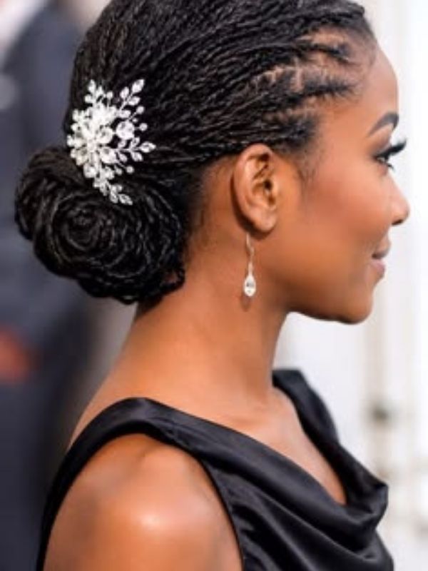 Image-of-woman-with-a-A-low-tension-sister-locs-style