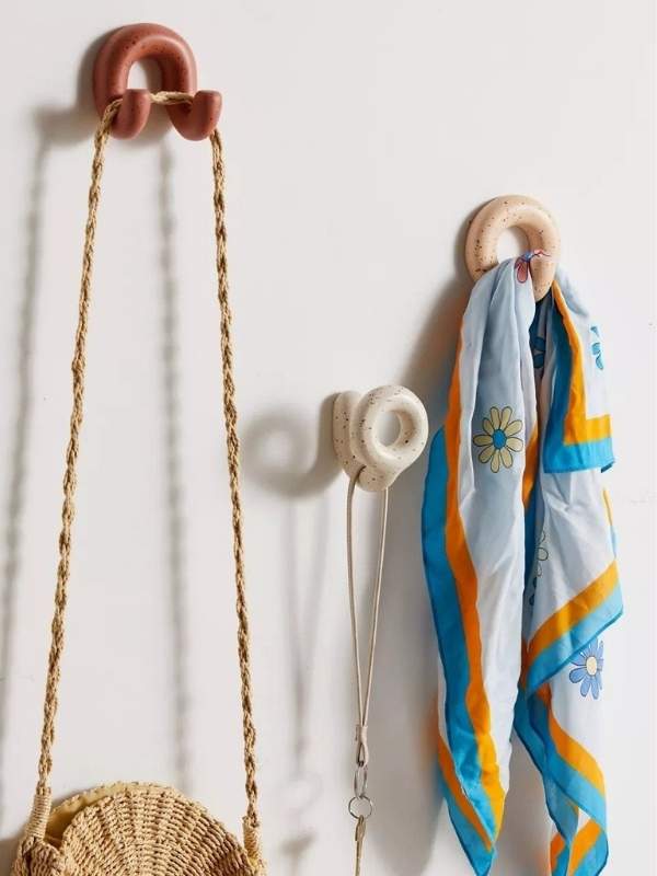 Air-Dry-Clay-Wall-Hooks-showing-image-of-wall-hooks-made-with-clay-on-the-wall