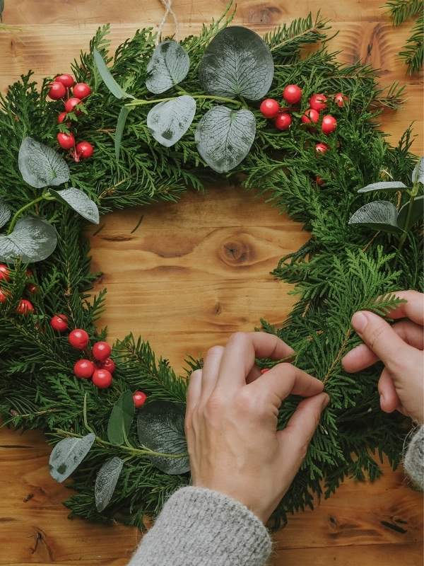  Christmas-Ornament-Wreath