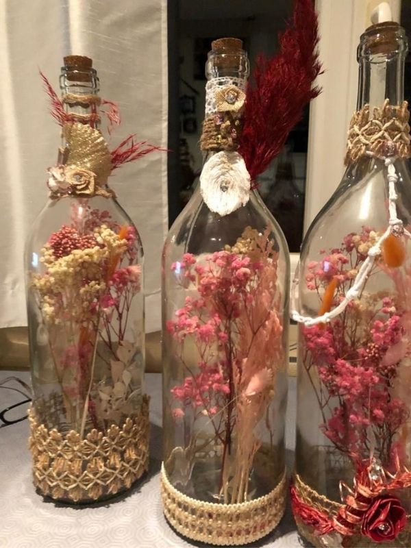 Create-a-Wine-Bottle-With-Dried-Flowers