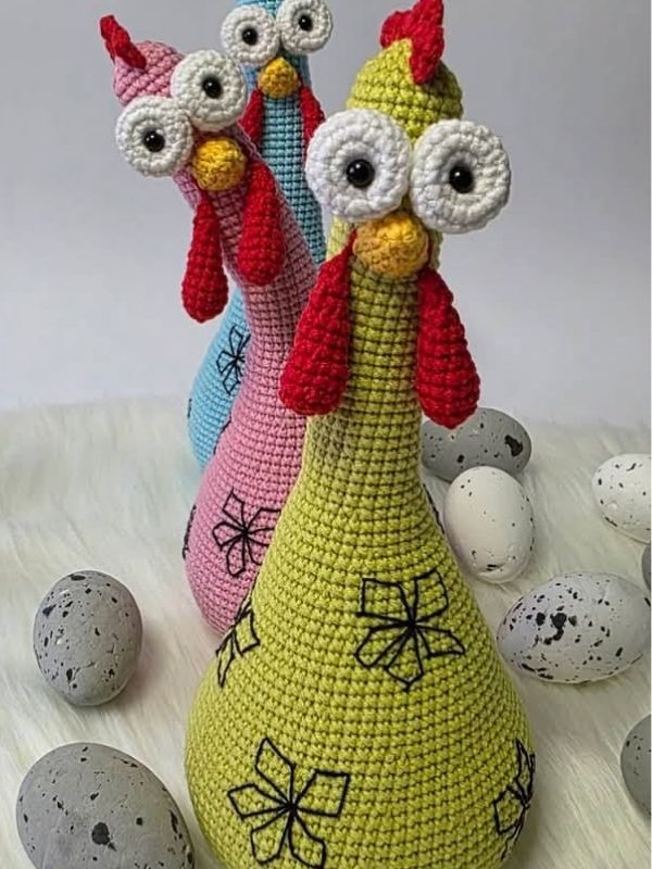Image-of-Crochet-Chicken-With-a-Funny-Personality