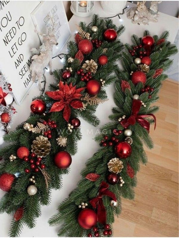image-of-a-Christmas-Garland