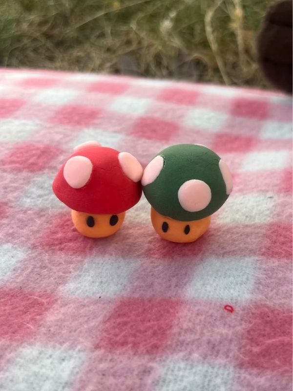 Colourful-Miniature-Clay-Mushrooms.