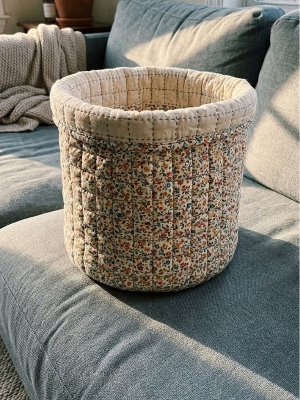DIY-mini-pink-woven-craft-baskets-for-party-favors-and-small-storage