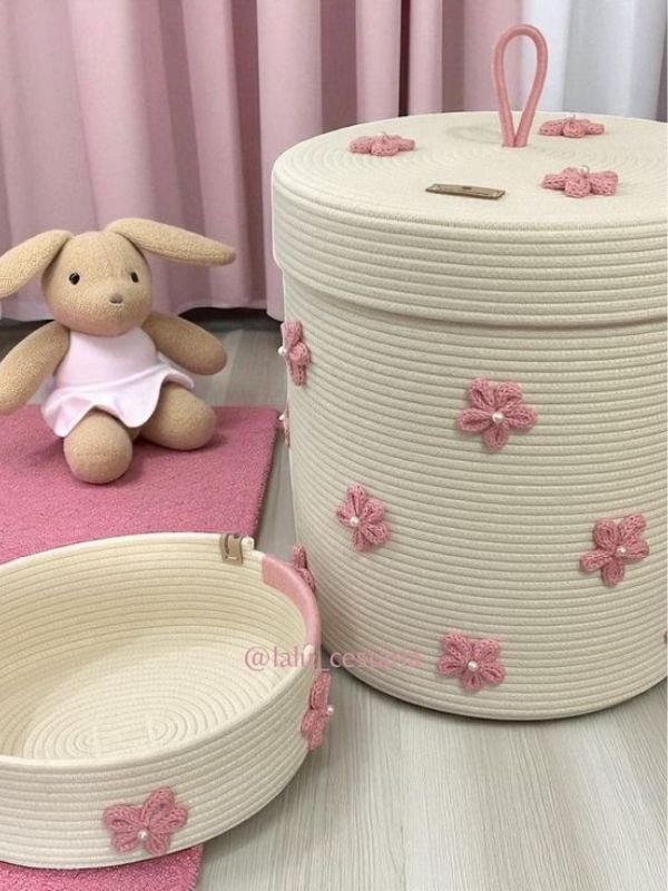 DIY-Decorative-Basket-With-a-Lid.