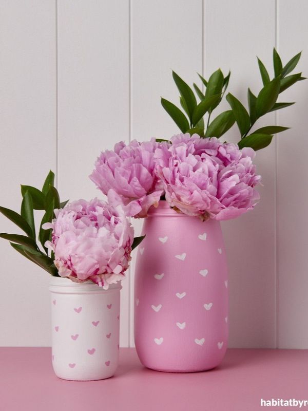DIY-Valentines-Day-Painted-Flower-Vase