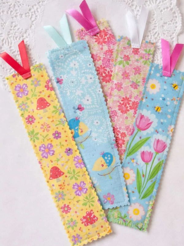 Fabric-Bookmark-as-a-beginner-sewing-projects