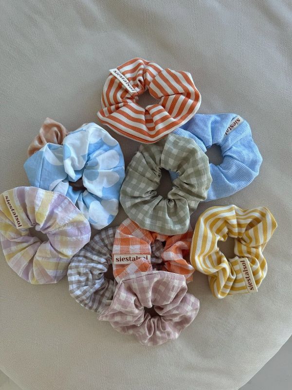 Fabric-Scrunchie