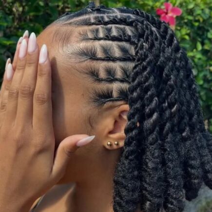 Featured-Image-of-9-Beautiful-Loc-Styles-for-Women-That-Look-Good-at-Any-Length.