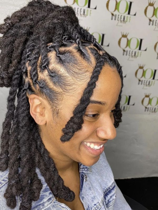 Half-Up-Half-Down-Loc-Style