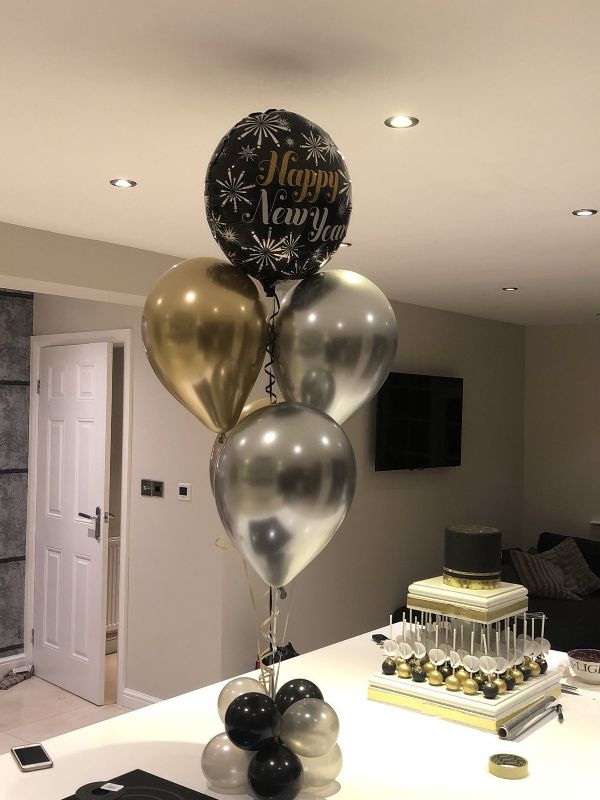 New-Year-Balloon-Table-Decorations