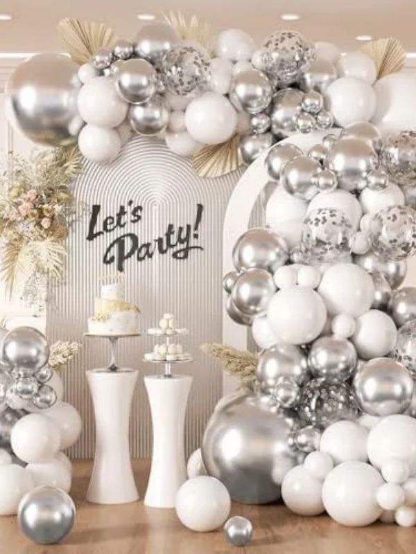 Silver-and-White-New-Year's-Balloon-Decoration